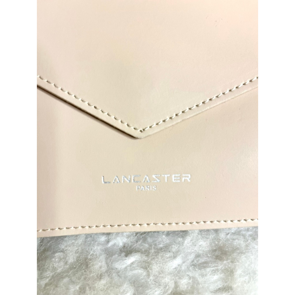 Lancaster Paris Envelope Crossbody Clutch with removable strap Beige color - Picture 3 of 7